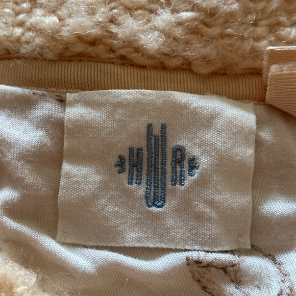 Elegant Little Cardigan Sweater - Picture 6 of 16